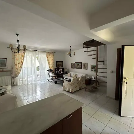 Georgia Poseidi Kalandra