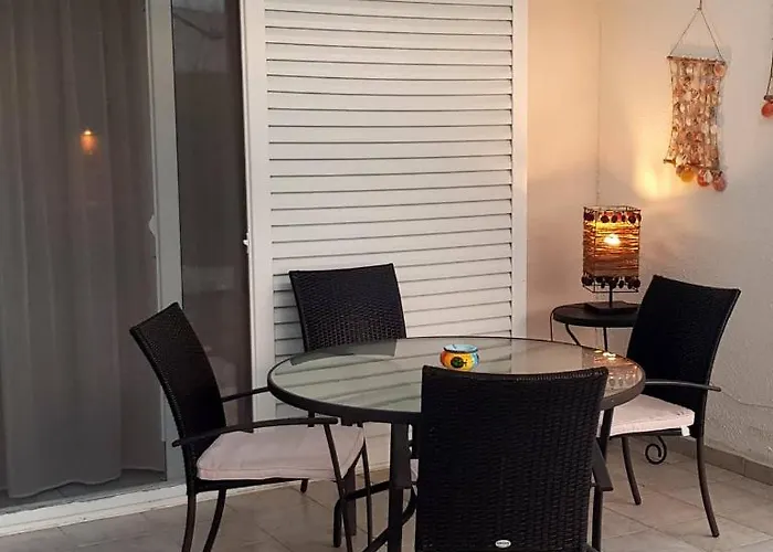 Georgia Poseidi Semesterbostad Kalandra