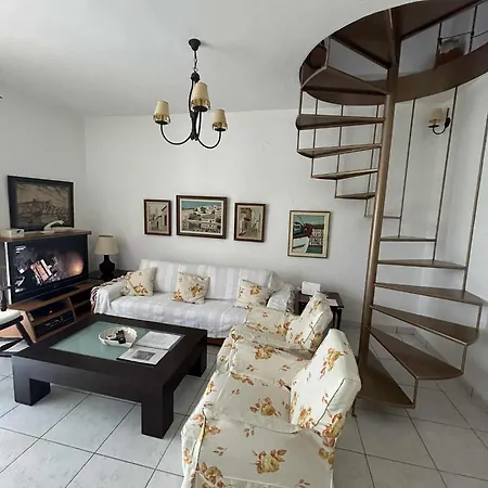 Casa vacanze Georgia Poseidi *