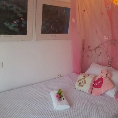 Georgia Poseidi 度假居 *